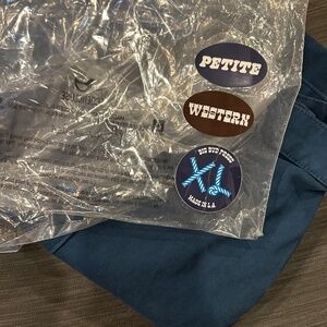 NWT Western Petite X-Large Western Pant Lagoon Big Bud Press